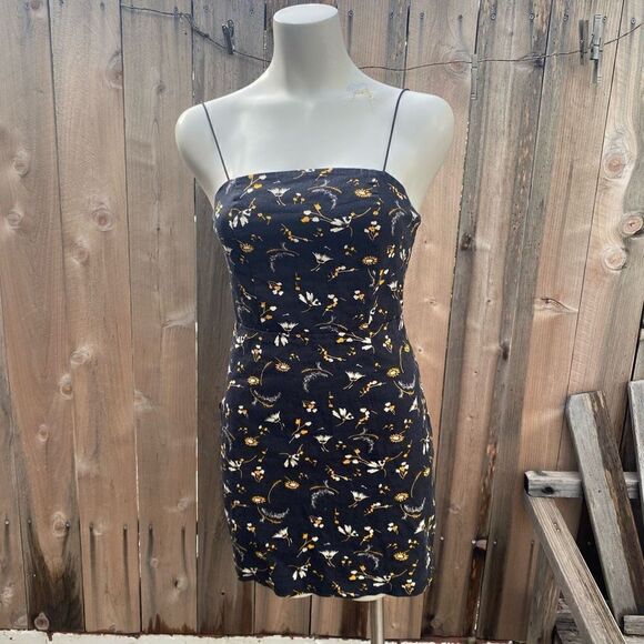 Urban Outfitters Women's Colette Stretch Linen Mini Dress in Black Size US 4 - Picture 3 of 9